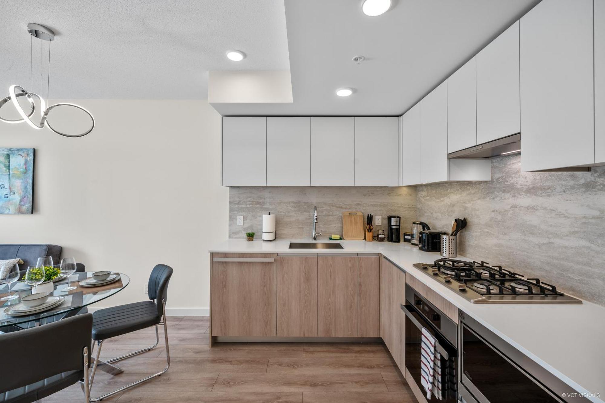 Apartment Center Brand New 1 Bedroom 4 Guests *
